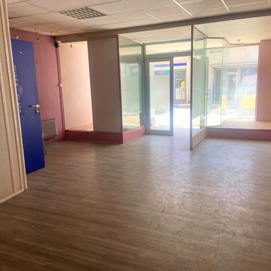  Annonces VALLEE DE LA CEZE : Office | BAGNOLS-SUR-CEZE (30200) | 77 m2 | 700 € 