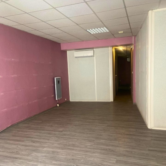  Annonces VALLEE DE LA CEZE : Office | BAGNOLS-SUR-CEZE (30200) | 77 m2 | 700 € 