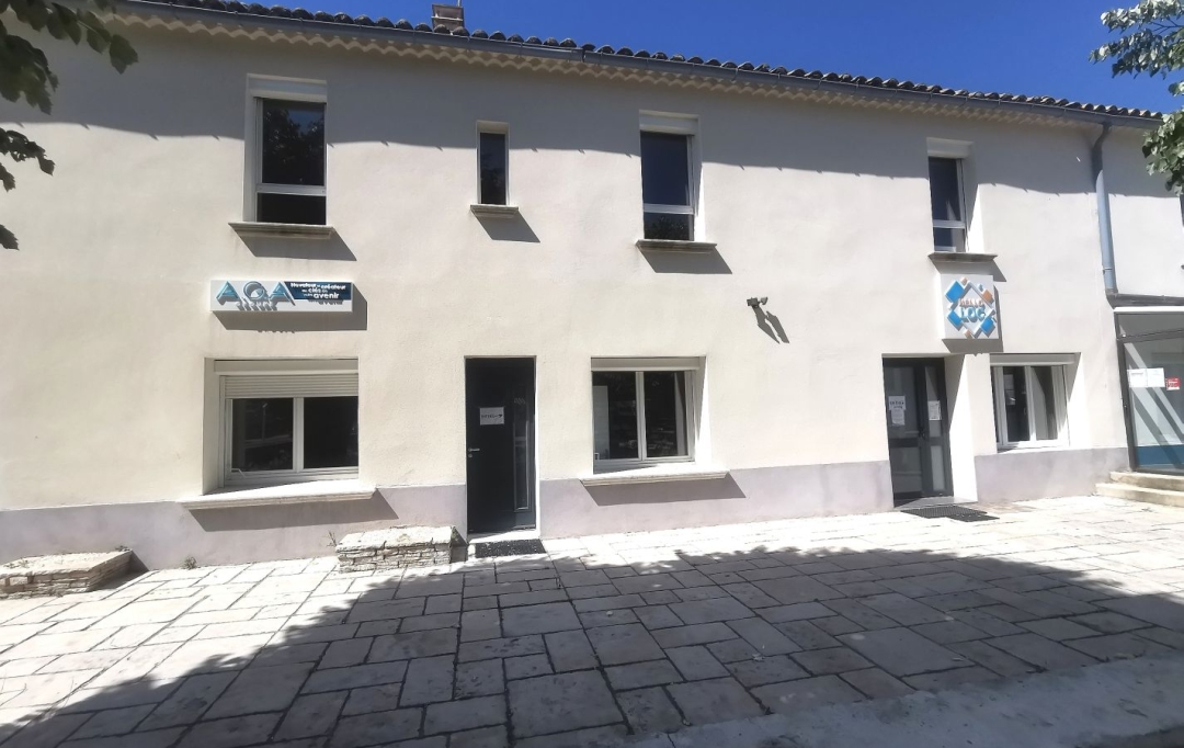 Annonces VALLEE DE LA CEZE : Local / Bureau | BAGNOLS-SUR-CEZE (30200) | 291 m2 | 3 800 € 